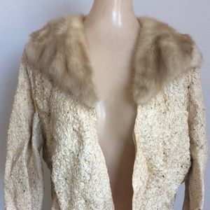 VINTAGE LADIES JACKET WITH FUR COLLAR